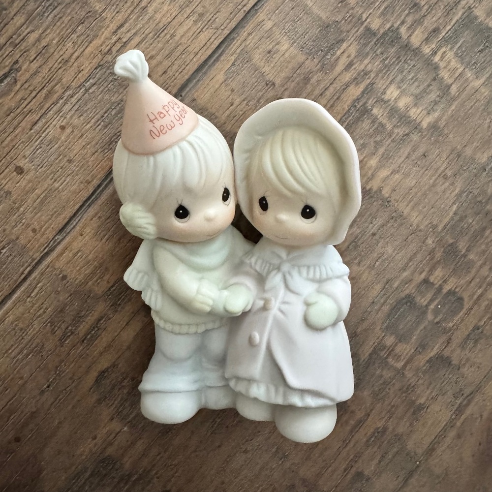 Precious Moments Sugar Town Figurine
